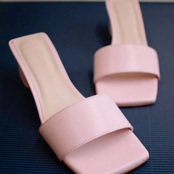 NWOT Alohas SVegan Squared Vegan Leather Mule Heel - Size 39 (US 8) - Picture 5 of 6